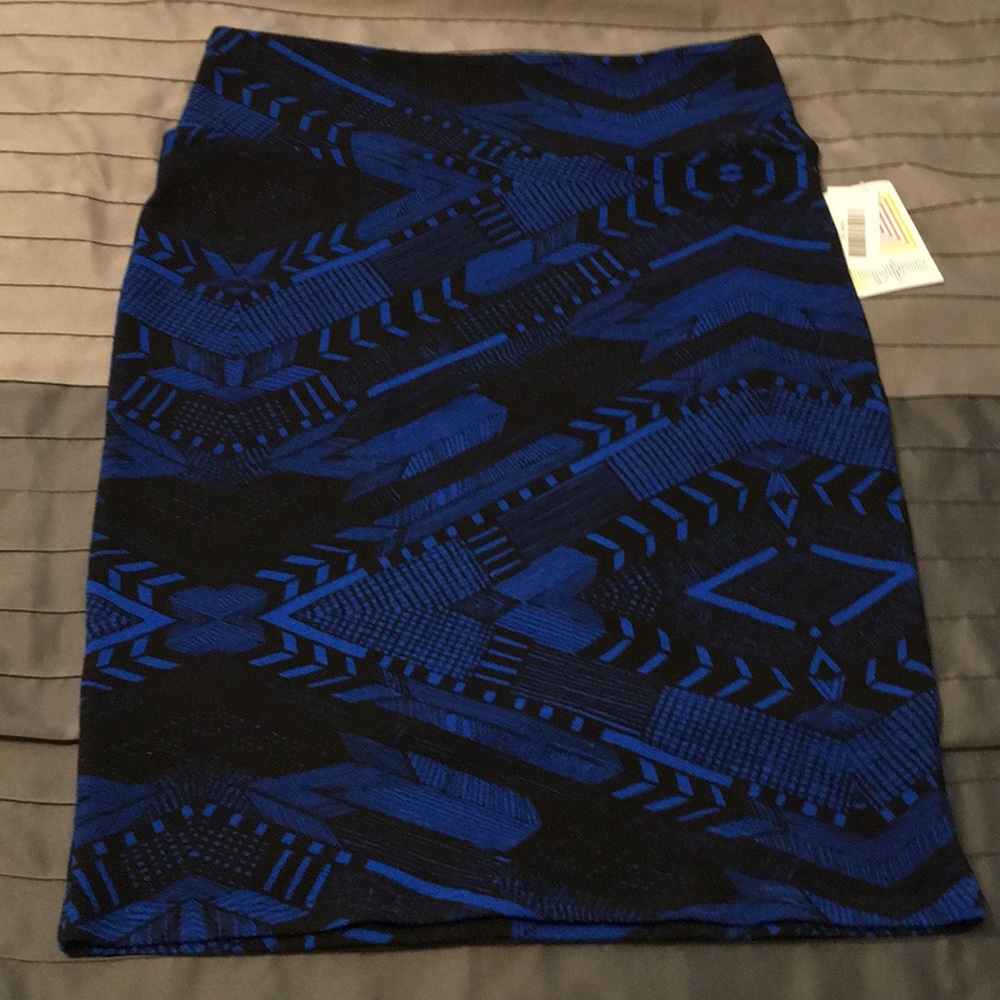 LuLaRoe Cassie- sz Medium NWT